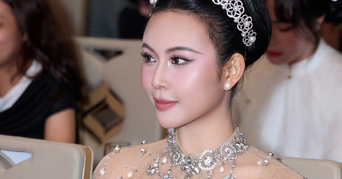 Hoa khôi sinh năm 1999 lần đầu đóng phim: Học riêng Kathy Uyên, áp lực khi diễn cùng Quốc Anh