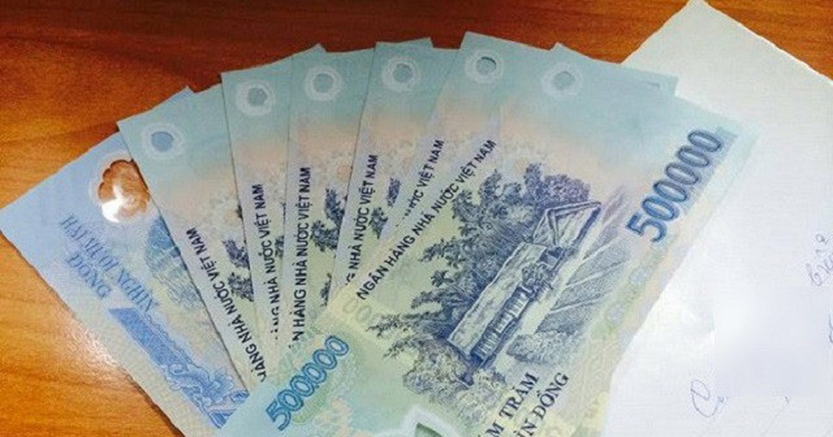 Nguyễn Quang Trung SN 1993 chuyển khoản 70.000.000 đồng cho N.C.H rồi lập tức trình báo công an