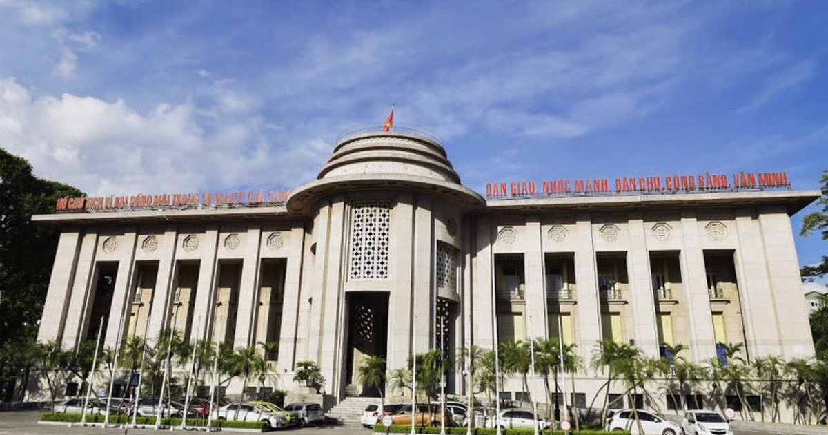 Lãi suất liên ngân hàng giảm còn 1%, Ngân hàng Nhà nước rút bớt thanh khoản hỗ trợ