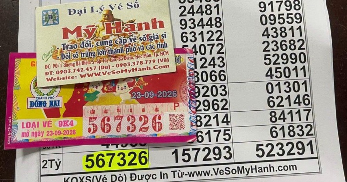 Mua vé số khi đang trông cháu, bà ngoại ở TP.HCM nhận tin bất ngờ