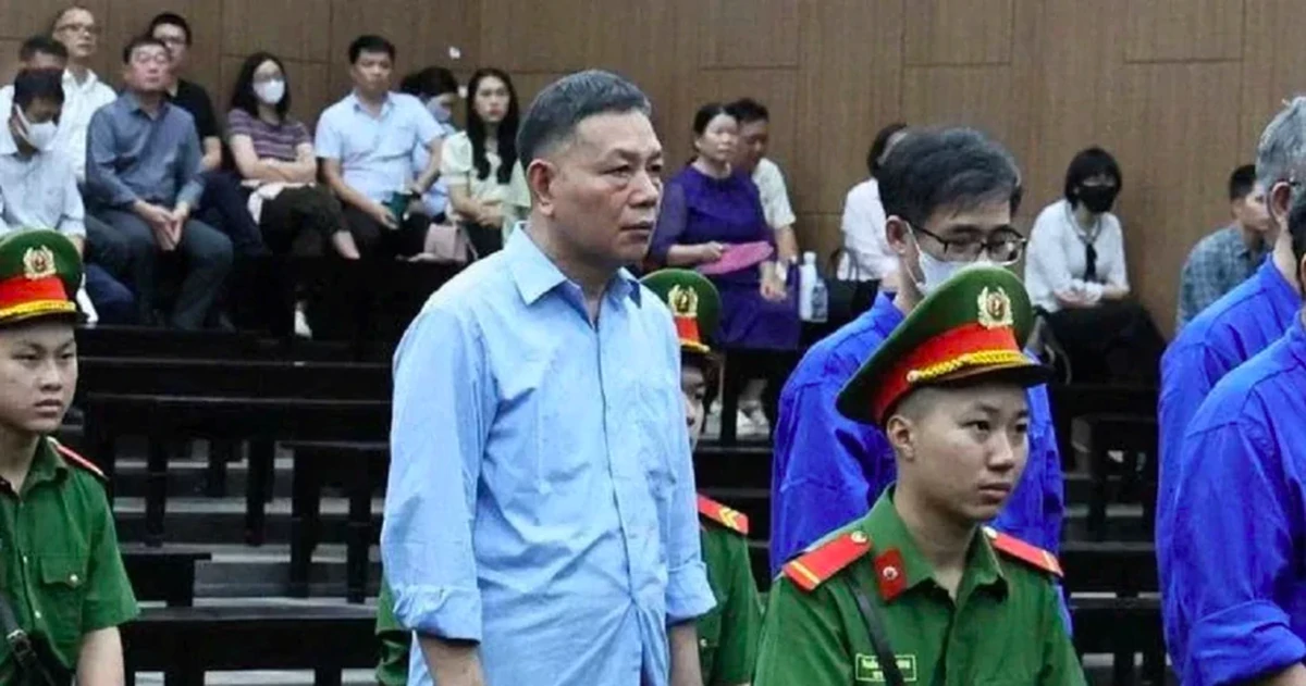Vụ bà Nguyễn Thị Kim Tiến: Người chiếm đoạt 2 triệu USD kể công của cha mẹ để xin giảm án