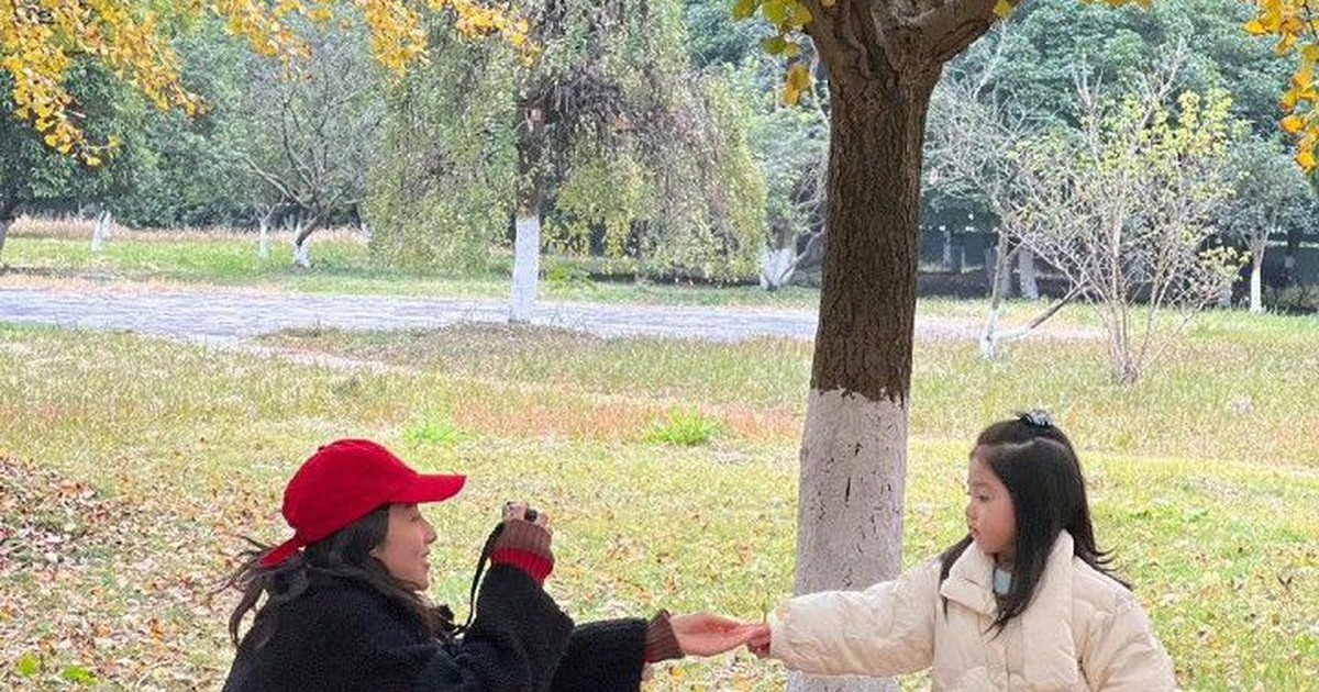 Cha mẹ biết "mặc kệ" con sẽ dạy ra những đứa trẻ biết tự đứng lên