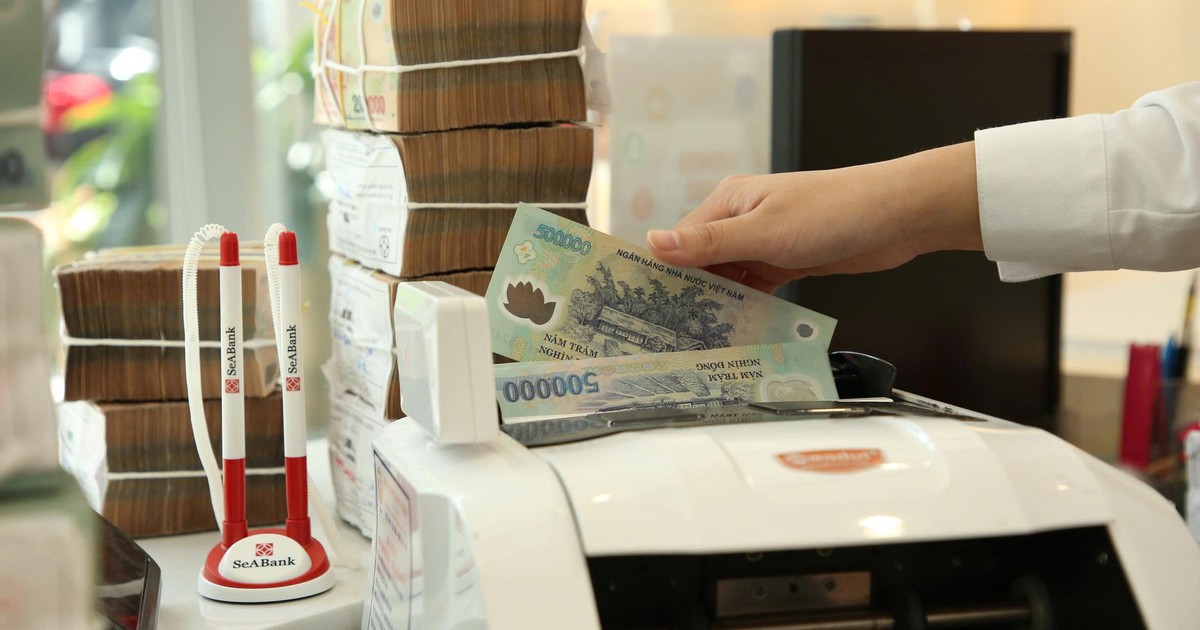 Lãi suất ngân hàng 26/9 tại Techcombank, MB, VPBank, Sacombank, HDBank, Agribank, Vietcombank, BIDV, VietinBank,...