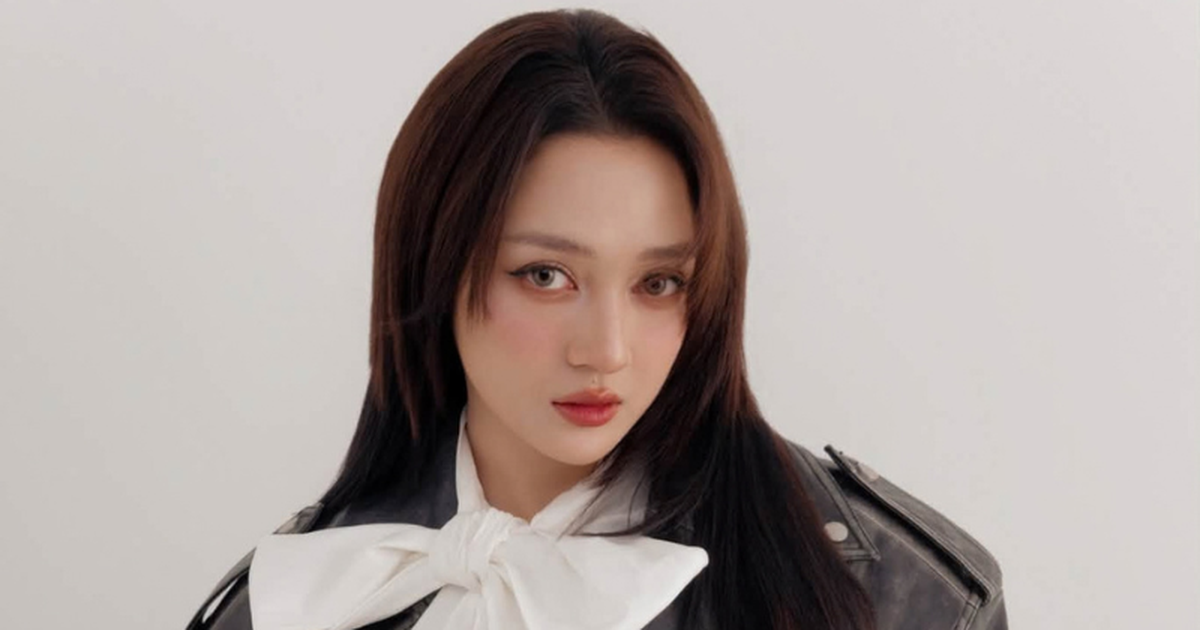 Mẹ đơn thân Vbiz vừa là Chị Đẹp vừa là Em Xinh, hát ballad lên top 1 cả nước
