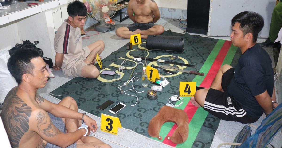 Kiểm tra nhà trọ lúc 21 giờ, công an bắt Vũ Ngọc Quý SN 1993