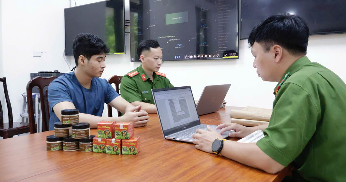 Công an xác minh hơn 1.400 người mua “thuốc chữa khối u” của Nguyễn Văn Tú: Thuốc được bào chế từ thân, lá cây không rõ nguồn gốc