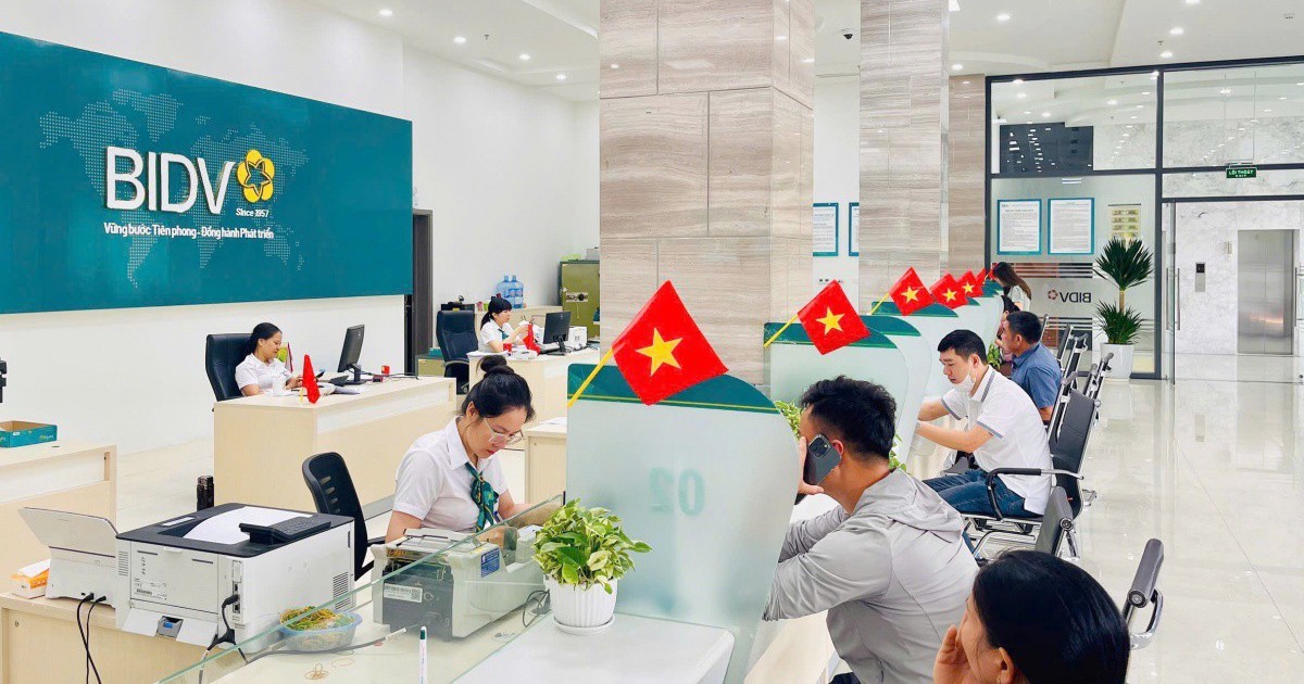 Lãi suất ngân hàng 28/9 tại MB, VPBank,Techcombank, Sacombank, HDBank, Agribank, Vietcombank, BIDV, VietinBank,...