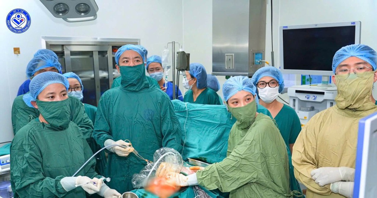 Lần đầu tiên tại Việt Nam: Các bác sĩ đặt thành công bóng vào khí quản thai nhi 30 tuần tuổi để giúp phổi phát triển