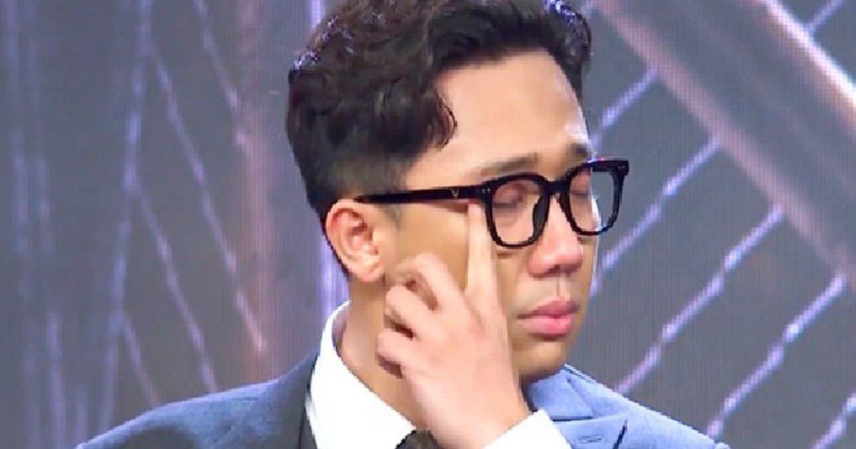 Trấn Thành: "Tôi cầm 7 triệu rưỡi chạy xe, nước mắt cứ chảy ra"