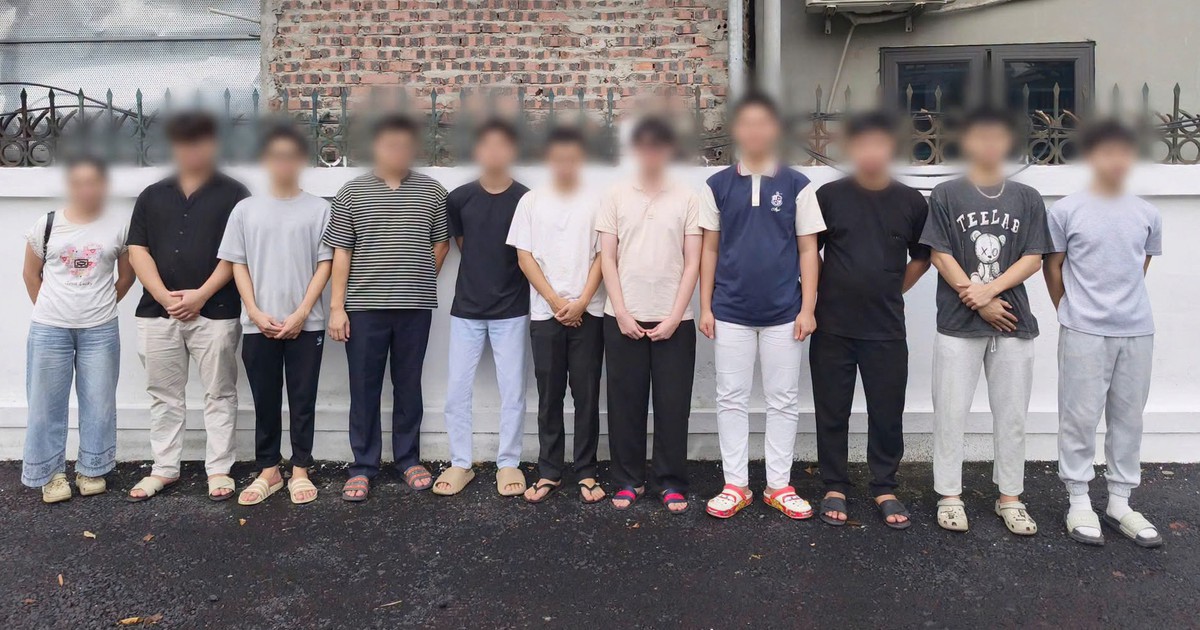 Khởi tố 11 người lôi kéo học sinh, sinh viên mở tài khoản ngân hàng để bán