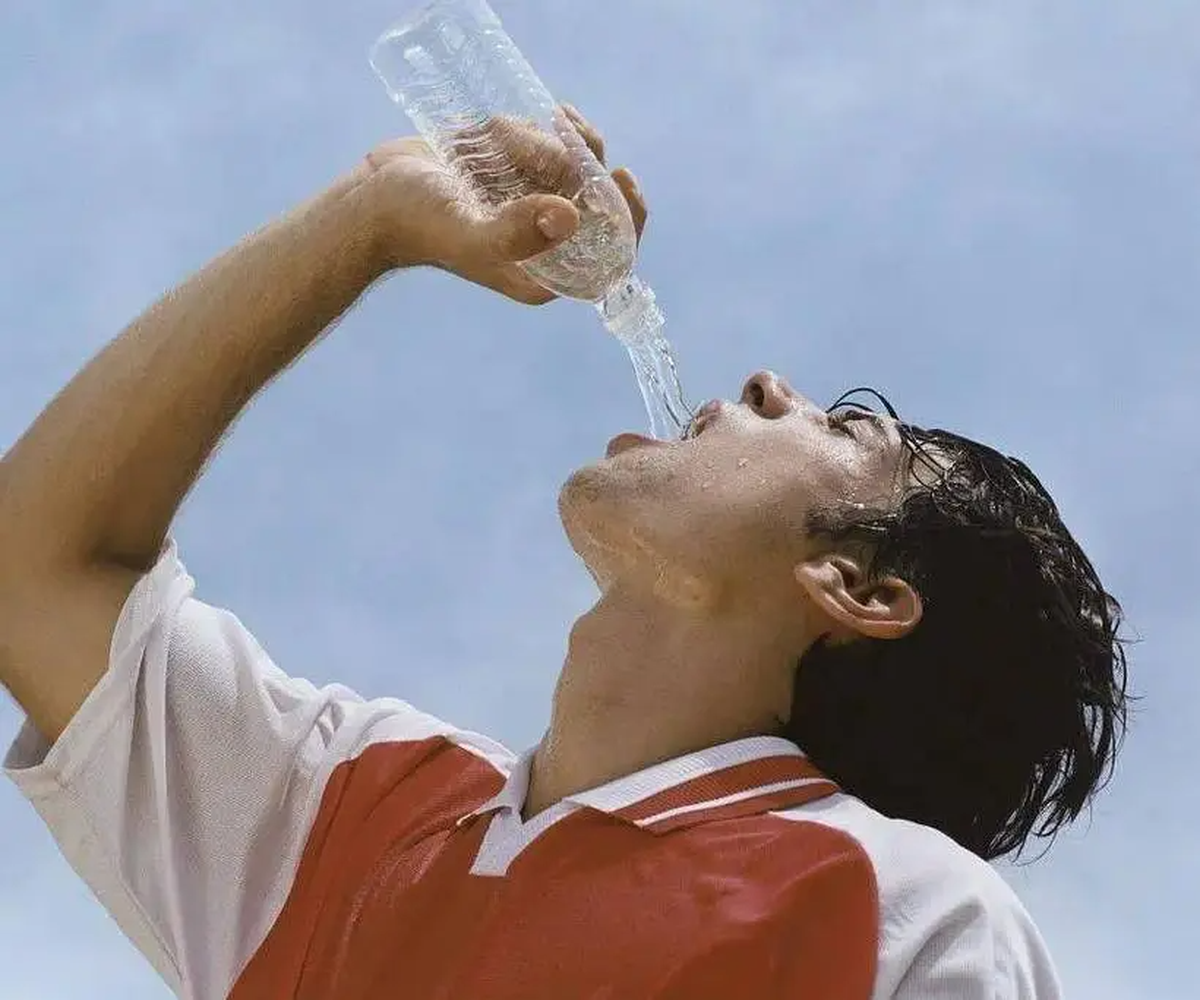 Tưởng là thói quen tốt, ai ngờ 5 việc này lại có thể âm thầm hại sức khỏe, đặc biệt ở người trung niên và cao tuổi