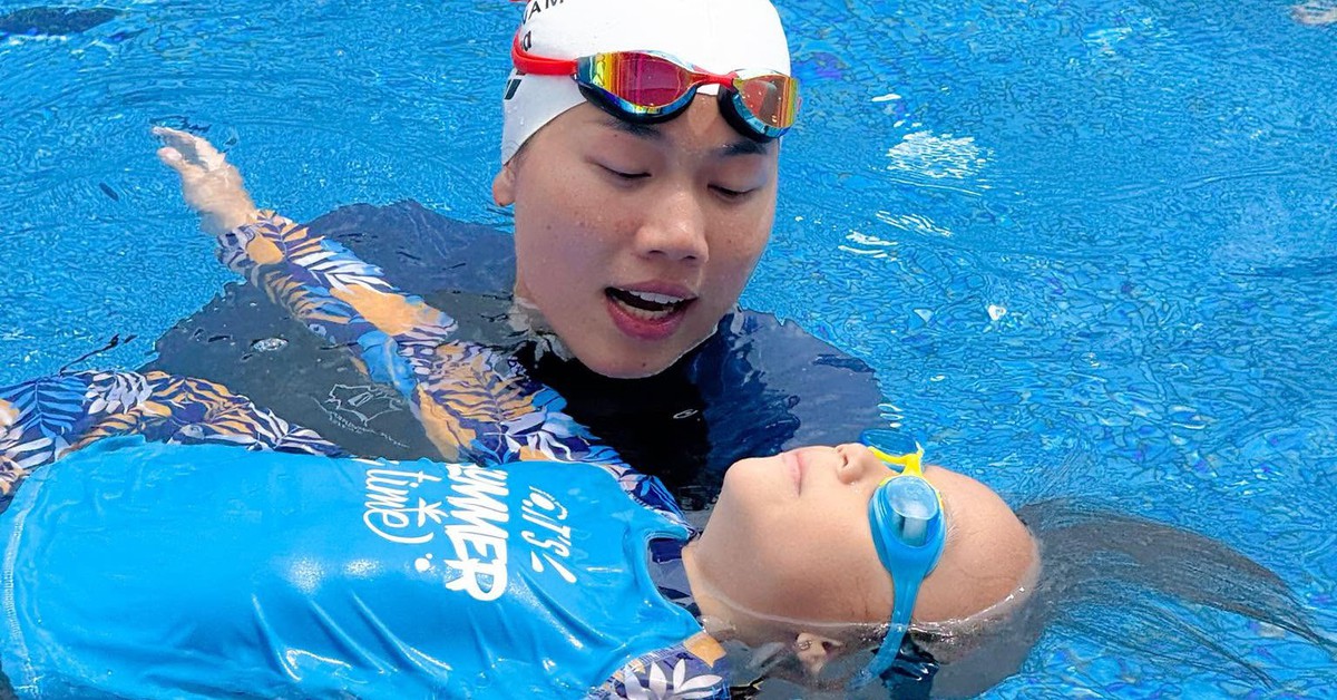 Bất ngờ với nguồn thu nhập của thầy dạy bơi nổi tiếng Việt Nam: Từng kiếm tiền tỷ ở tuổi 19