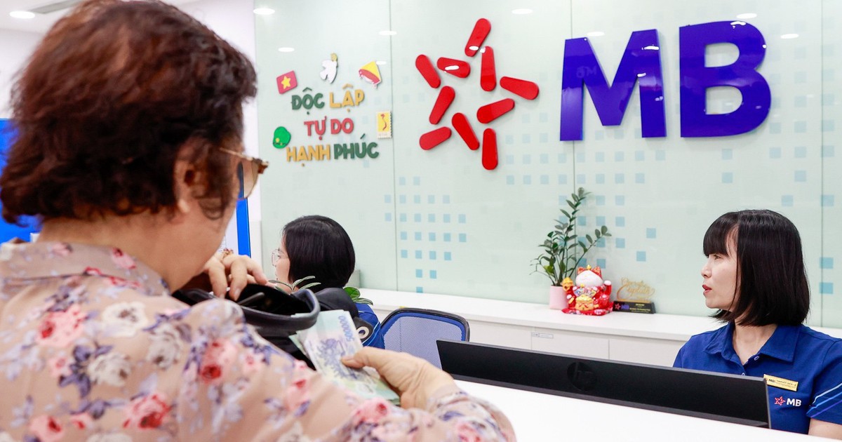 Lãi suất ngân hàng 30/9 tại MB, VPBank, Techcombank, Sacombank, HDBank, Agribank, Vietcombank, BIDV, VietinBank,...