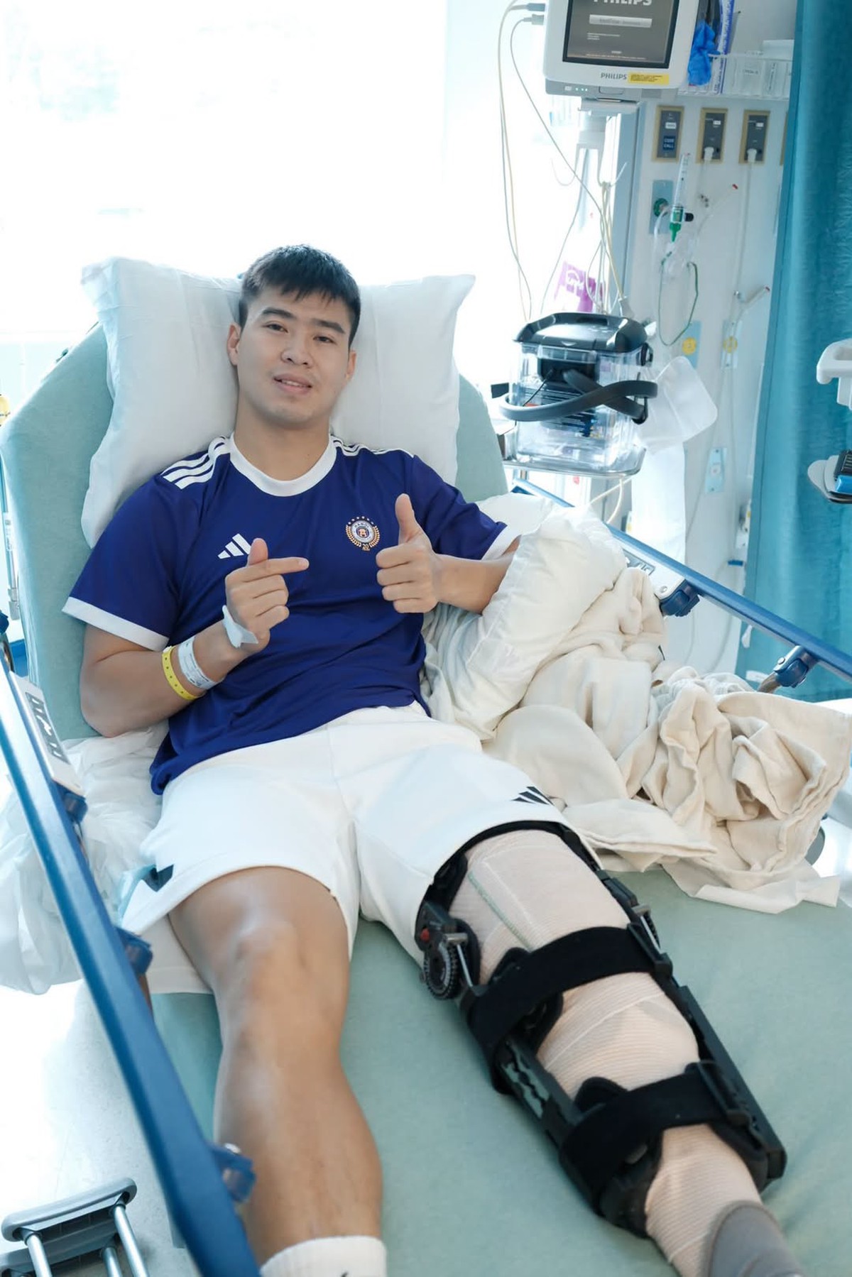 Duy Mạnh phẫu thuật thành công chấn thương tại Mỹ, cập nhật tình hình ngay lúc này