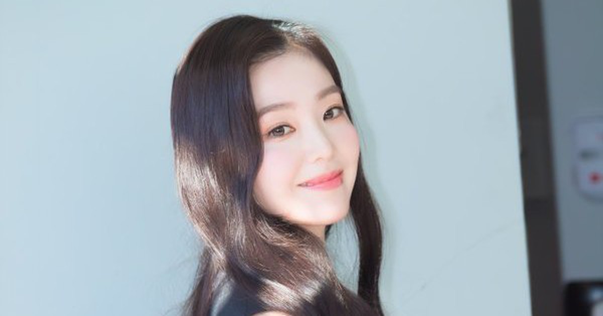 "Đệ nhất mỹ nhân showbiz" nói 1 câu, hiểu sao 12 năm bất bại chỉ nhờ gương mặt
