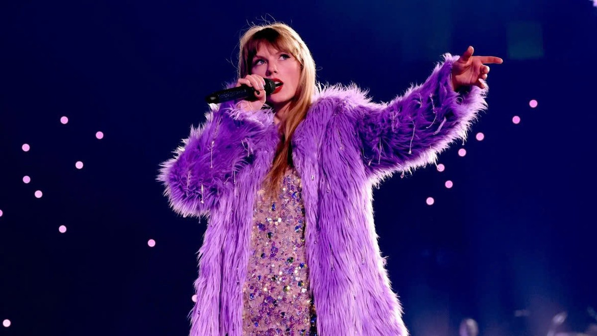 Tìm người bị lừa mua vé The Eras Tour Singapore của ca sĩ Taylor Swift trên mạng