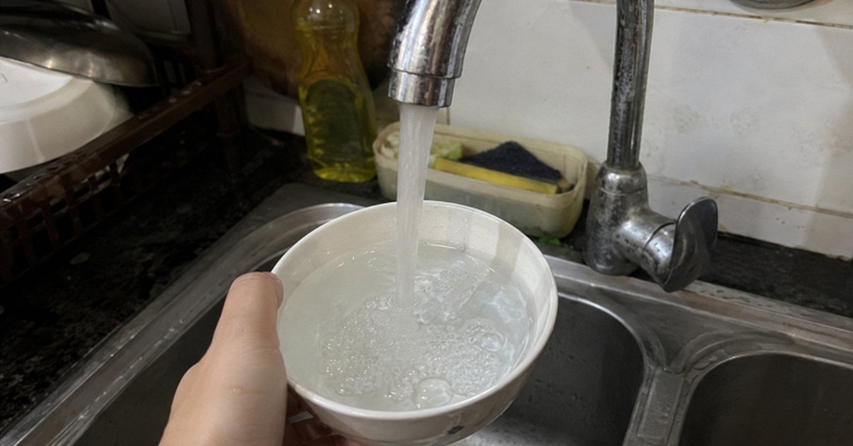 Nước máy có mùi clo nên làm gì đầu tiên?