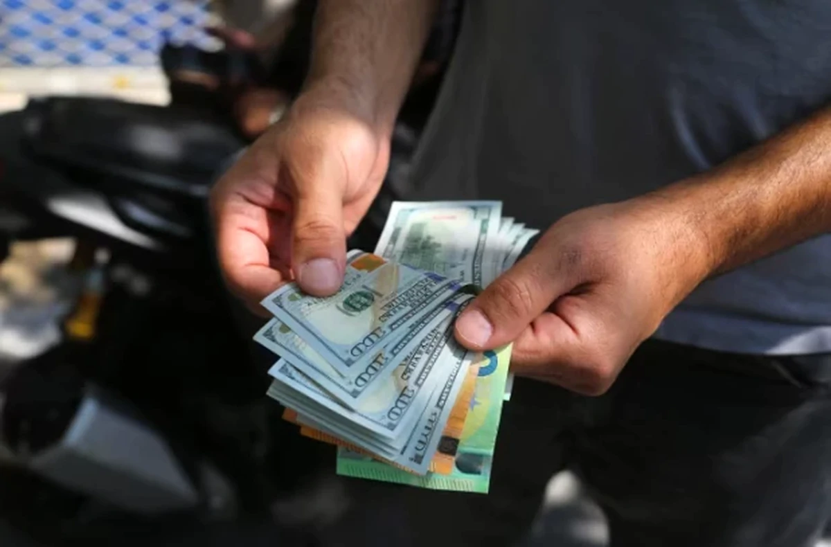 Mỹ muốn bóp nghẹt kinh tế, Iran vẫn có cách qua mặt