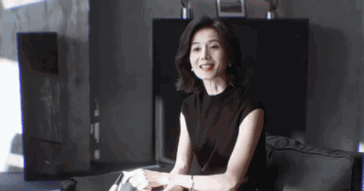 "Chị đại" công sở quyền lực nhất Đầu Xuân Tươi Sáng: Khí chất áp đảo nữ chính, mỗi khung hình là một màn thị phạm mặc đẹp