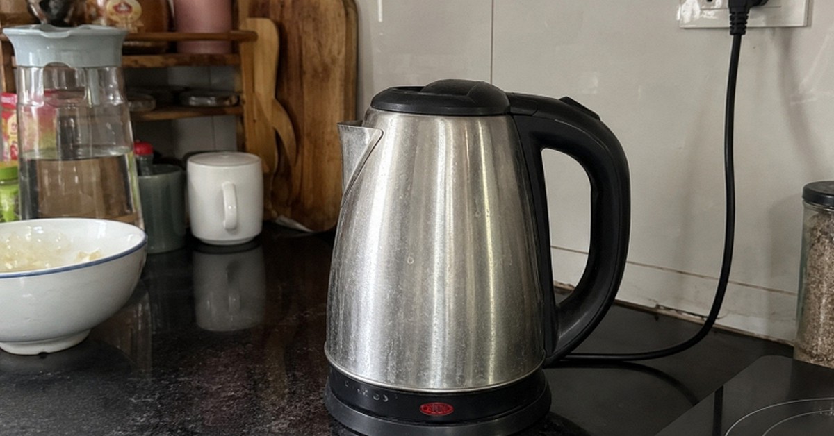 Lời khuyên cho tất cả các gia đình dùng bình siêu tốc đun nước uống