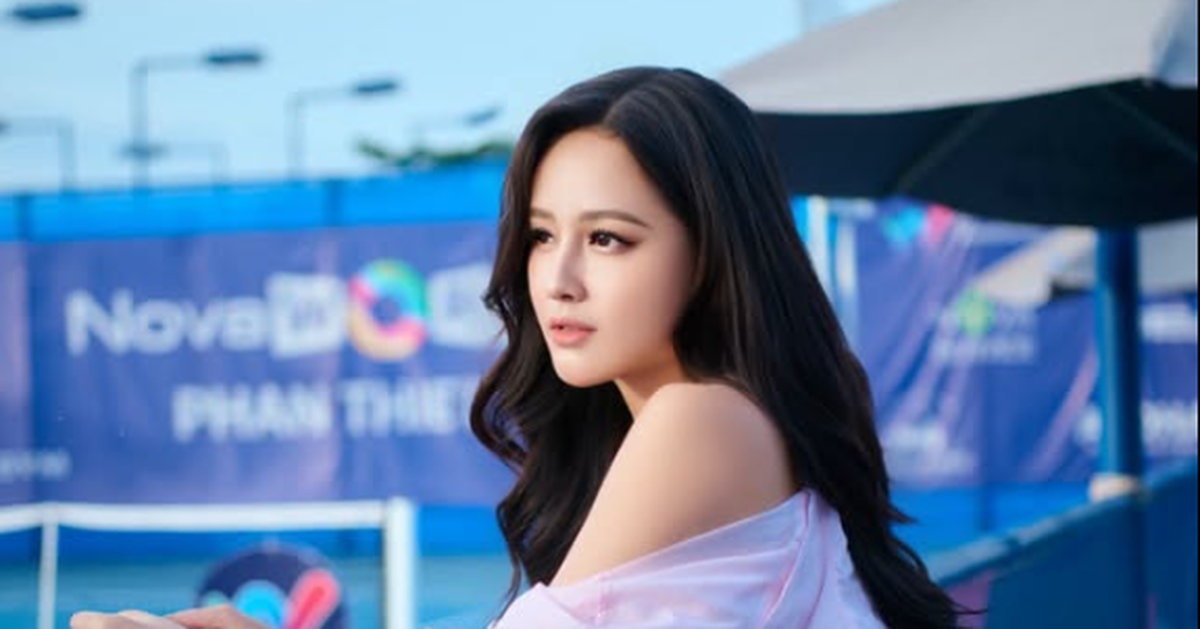 3 ngày trước còn hỏi "bao giờ mới có người yêu", Mai Phương Thúy bất ngờ thừa nhận "yêu anh"