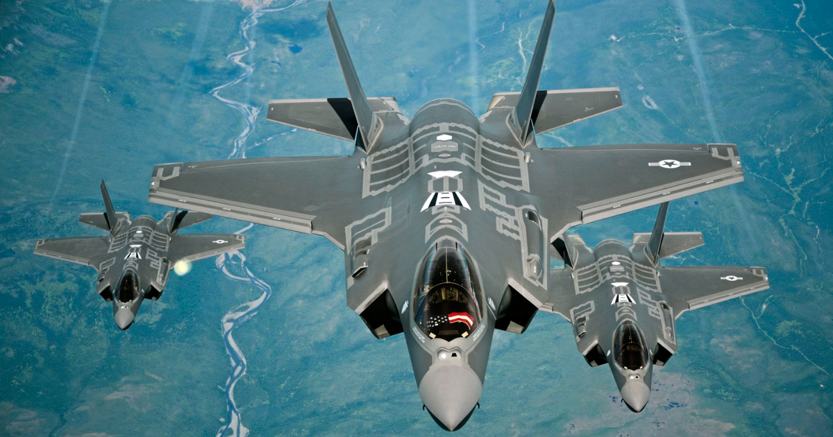 NATO tăng cường sức mạnh sát biên giới Nga: Phần Lan vừa hoàn thành bước đi quan trọng đầu tiên