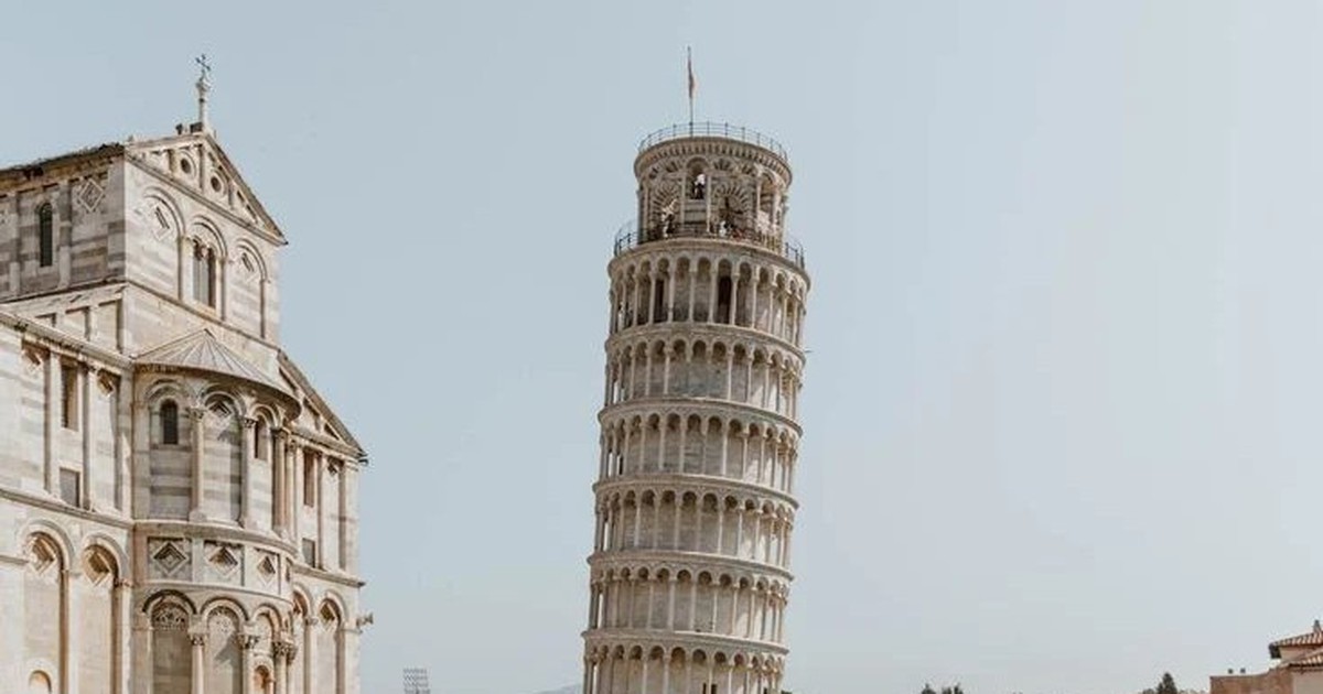 Vì sao tháp nghiêng Pisa không bị đổ?