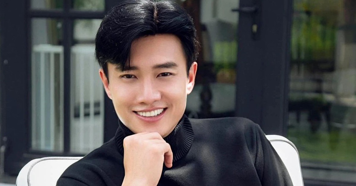 Quý ông độc thân vạn người mê của làng giải trí Việt đi bán mì, sở hữu biệt thự vài chục tỷ