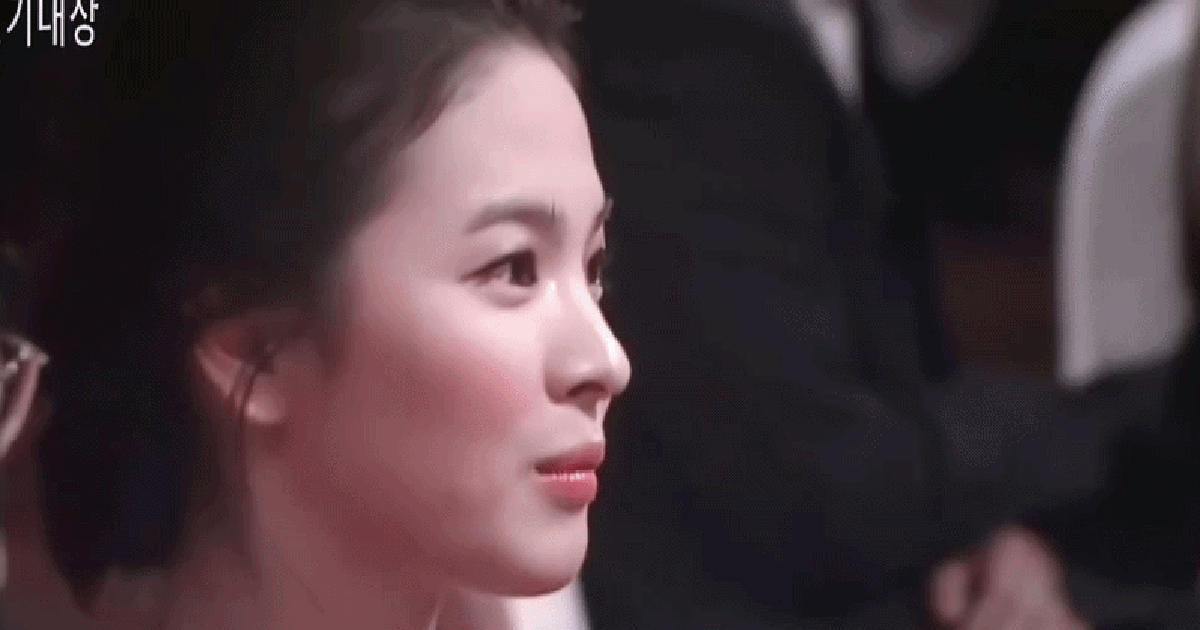 Viral nhan sắc tuổi 23 của Song Hye Kyo: So với hiện tại mà ngỡ ngàng!