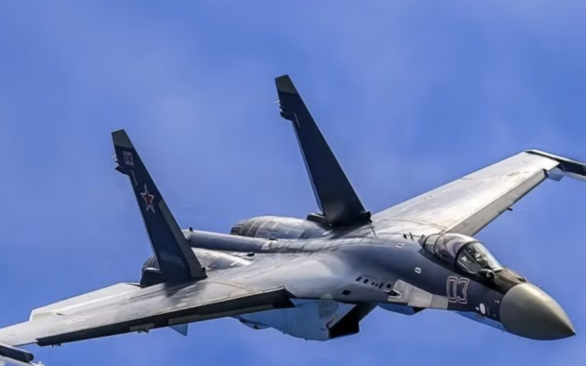 Hai tiêm kích Su-35S của Nga va chạm trên bầu trời vùng Kursk