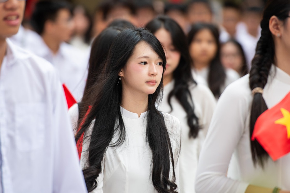 Một từ tiếng Việt có thể vừa kết thúc câu chuyện, vừa mở ra một câu chuyện khác