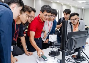 Nam sinh là thủ khoa toàn tỉnh vẫn trượt nguyện vọng 1, nhà trường khẳng định: "Chưa từng nhận được hồ sơ của em" - Ảnh 7.