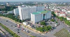 Người phụ nữ uống nước pha mật ong suốt 1 năm, đi khám sức khỏe bác sĩ bất ngờ hỏi: "Chị đã làm gì vậy?" - Ảnh 2.