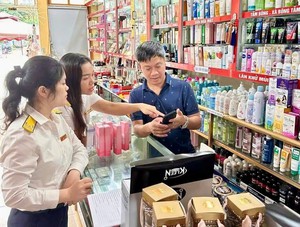 Vừa chuyển 50 triệu đồng cho 1 chủ tài khoản chứng khoán SN 2001, Lê Nguyễn Ngọc Phương lập tức trình báo công an - Ảnh 2.