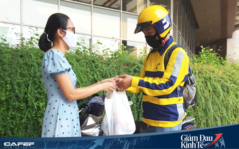 Nở rộ dịch vụ đi chợ hộ do dịch Covid-19, khách muốn có hàng cần đặt trước 1 ngày để tránh bị động