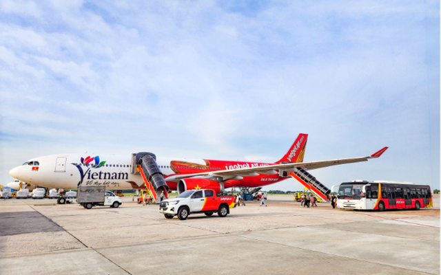 Vietjet tự phục vụ mặt đất: Tỷ lệ đúng giờ tại Tân Sơn Nhất tăng mạnh, tạo đà cho mùa cao điểm cuối năm