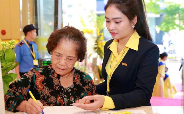 Nam A Bank đồng hành khách hàng phục hồi kinh tế sau thiên tai