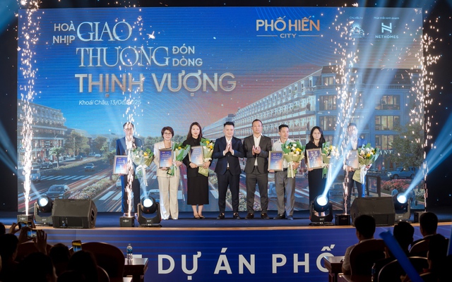 Gần 500 chiến binh sales tham dự lễ kick off dự án Phố Hiến City Gần 500 chiến binh sales tham dự lễ kick off dự án Phố Hiến City