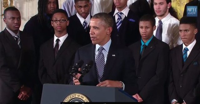 
Tổng thống Obama trong lần phát biểu với thanh thiếu niên nhóm thiểu số - Ảnh: WH.gov
