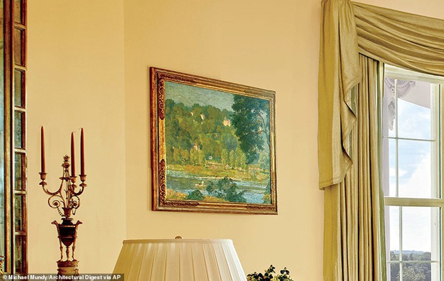 
Tổng thống Obama là người thích sưu tầm những tác phẩm tranh đương đại.
