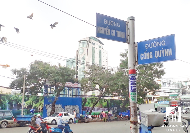 Khu vực Nguyễn Cư Trinh hay còn gọi là khu Mả Lạng hiện đang có hơn 1.000 hộ thuộc diện giải tỏa trắng. Đây là bài toán khó cho tập đoàn Bitexco khi thực hiện công tác đền bù.