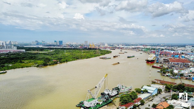
Vị trí sẽ được xây dựng cầu Thủ Thiêm 4, kết nối khu đô thị Thủ Thiêm với quận 7, cách chân cầu Thân Thuận (quận 4) khoảng 1km.

 
