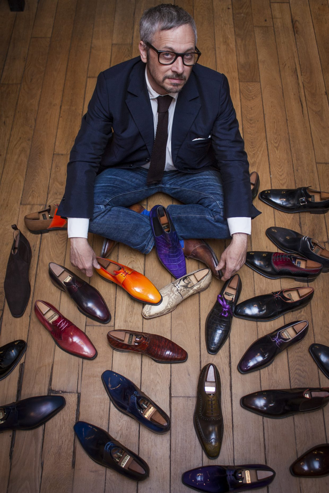
Bậc thầy về sản xuất giày thủ công người Pháp Pierre Corthay.
