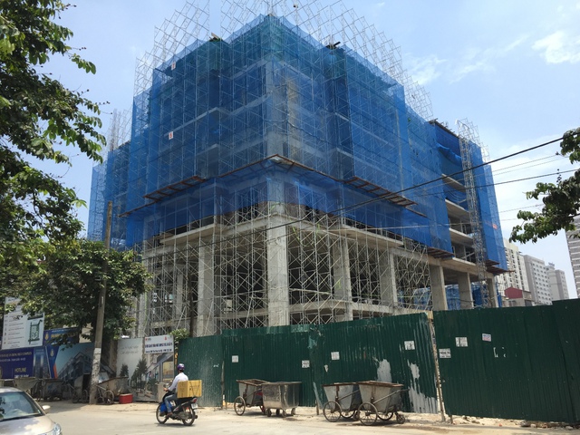 Ngay gần đây, dự án Thống Nhất Complex có diện tích 2 tòa chung cư và hàng chục villa cũng đang thi nhau mọc lên.
