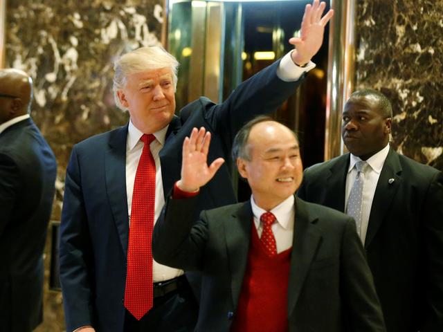 
Tổng thống Mỹ Donald Trump và CEO Masayoshi Son của Softbank
