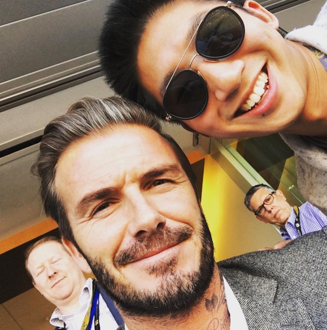 Wong chụp cùng David Beckham.