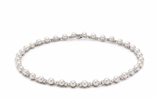 
Chiếc vòng ngọc trai kết kim cương của Tiffany giá 20.020 bảng Anh
