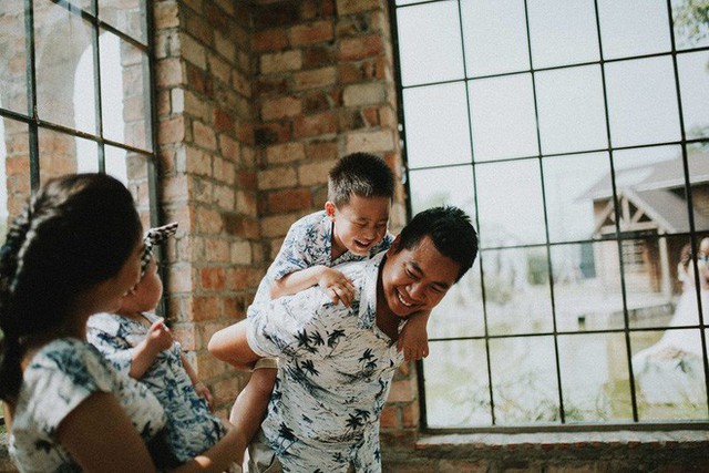 Làm thuê cho bếp ăn, 2h sáng dậy giao sữa: Cuộc sống chật vật nhưng hạnh phúc của đôi vợ chồng Việt kiều Úc - ảnh 10
