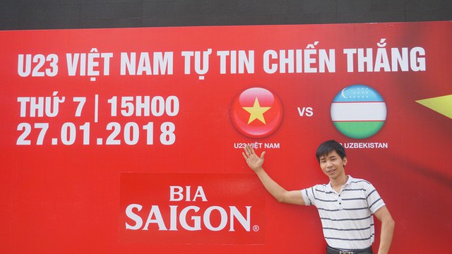  11 màn hình “khủng” tại phố đi bộ Nguyễn Huệ trực tiếp chung kết U23 Việt Nam được lắp như thế nào? - Ảnh 8.