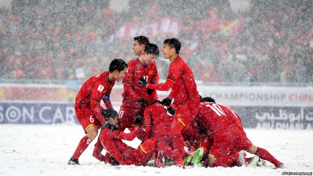 Lương Xuân Trường - Hành trình từ cậu bé tí hon cùng ước mơ với trái bóng tới người hùng thầm lặng của đội U23 Việt Nam - Ảnh 5.